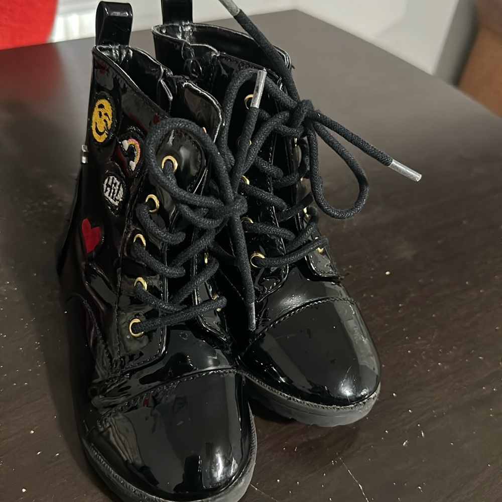 Daughter can’t fit them anymore